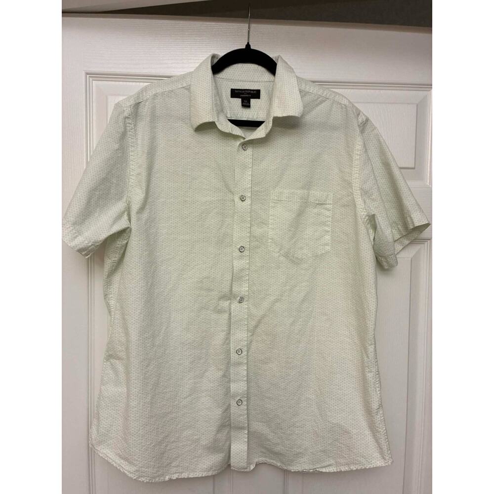 Banana Republic Mens XL Standard Fit Green Micro‎ Print Button Down Shirt